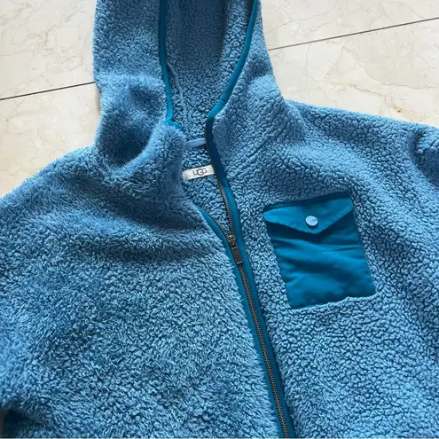 UGG NWOT Kadence Hoodie Sherpa Sweater Sz Small