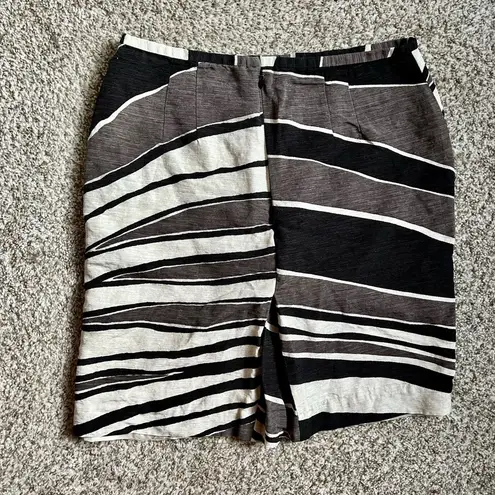 Ann Taylor  Black Cream A-Line Mini Skirt Formal Office Size 8