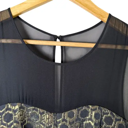 Club Monaco Bria Metallic Gold Honeycomb Mesh Cocktail Dress Sleeveless, Size 6