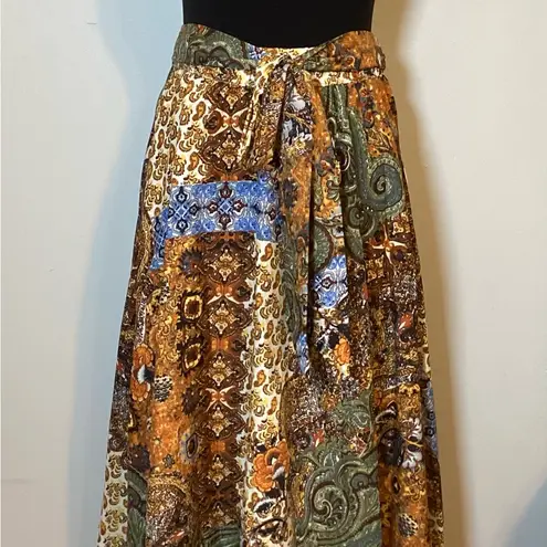 MIX NOUVEAU WOMENS SKIRT NEW YORK FULL FLAIR TWIRL SKIRT TAG IS SM RUNS BIG Gold