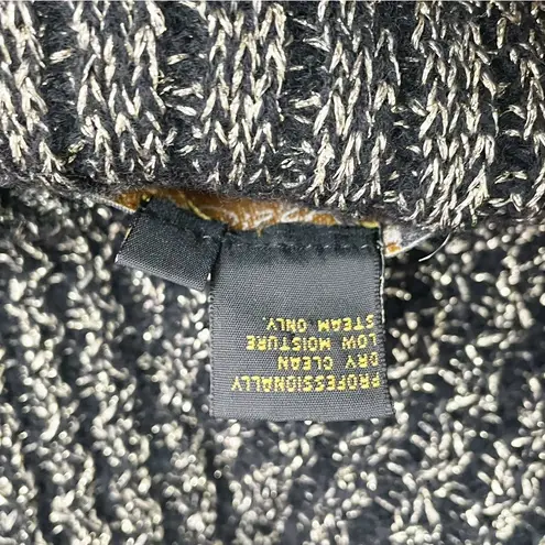 Classiques Entier Classiques Merino Wool Blend Textured V-Neck Oversized Sweater Black Gold Medium - Image 8