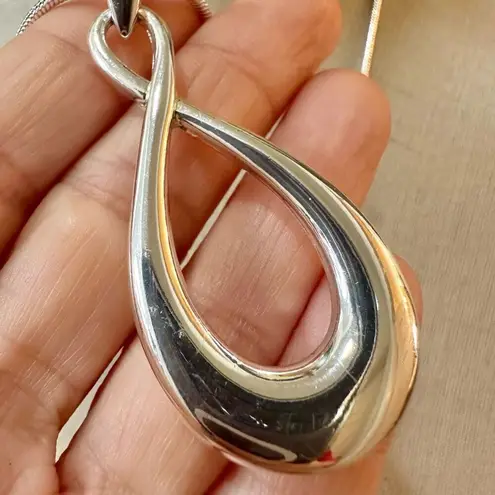 Dana Buchman silver tone infinity twist pendant necklace