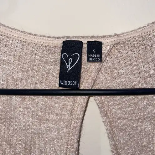 Windsor  tied back top