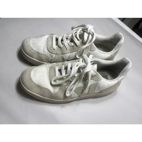 VEJA V-10 B-Mesh White Natural Pierre Trainers sz. 8.5 Men's and 10.5 Women's