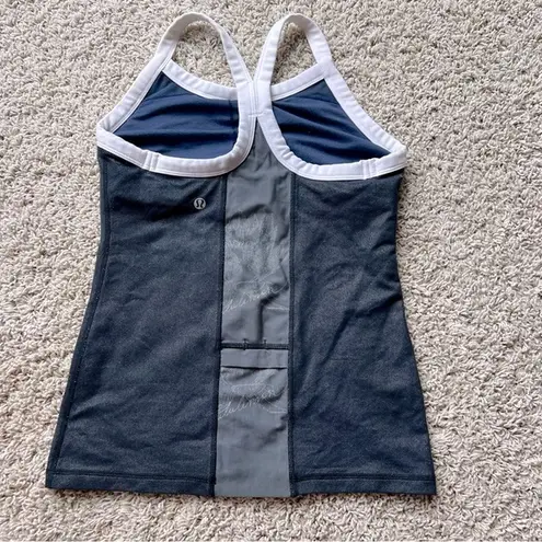 Lululemon  Tank Top Denim Look with White Trim Size 4 Racerback Built In Bra J1