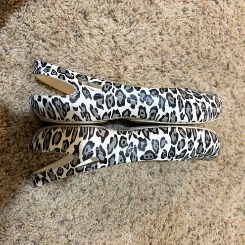 Crocs  Animal Print Cheetah Leopard Flats - Image 10