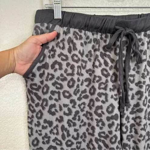 Lucky Brand  Gray and Black Leopard Very Sofy Pajama Set, Sz Medium - Image 9