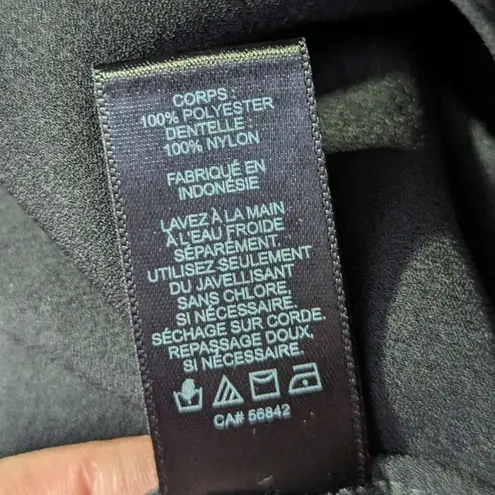 EXPRESS  V-Neck Camisole Top Lace Trim Spaghetti Straps Black‎ Size Small