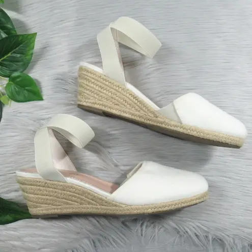 DREAM PAIRS Amanda Ankle Strap Closed