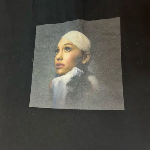 Ariana Grande Sweetener World Tour Cotton Tee