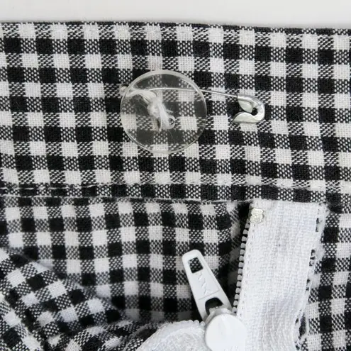 Westbound Vintage 90s Floral Embroidered Gingham Skirt Skort