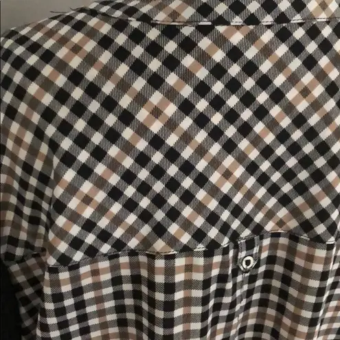 Peter Nygard New top