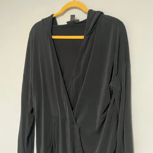 A pea in the pod Maternity Postpartum Black Hoodie Sweatshirt