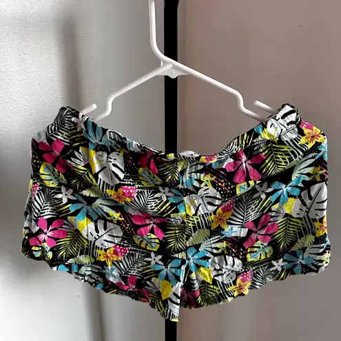 secret treasures  size small shorts