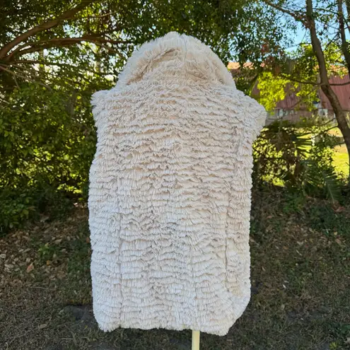FEVER Faux Fur Zip Front Soft Shaggy Cowl Neck Vest Ivory Lined Pockets Size L Size L