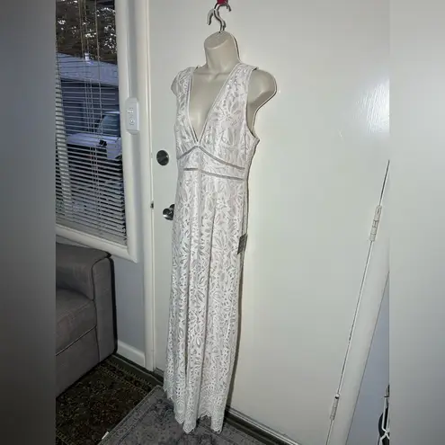 New Lulus Amora White Lace Jumpsuit wide leg size medium.