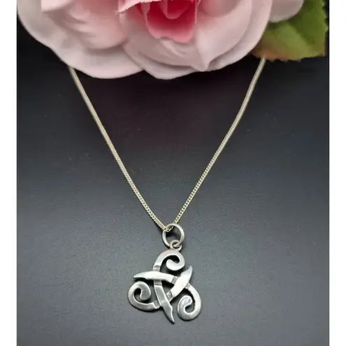 None Sterling Silver 925 Celtic Knot Pendant Necklace Dainty 18" Curb Chain Classic M