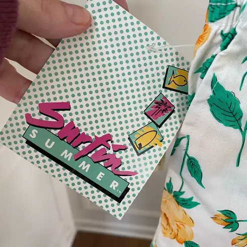 NWT NOS Vintage 80s Surfin Summer Yellow Rose Shorts M L Size L