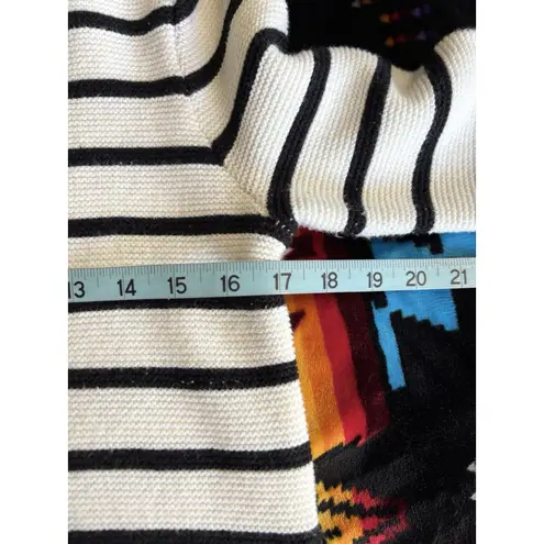 Truth By Republic Black/White Striped Crop Sweater Crew Neck Long Sleeve Size M Black Size M