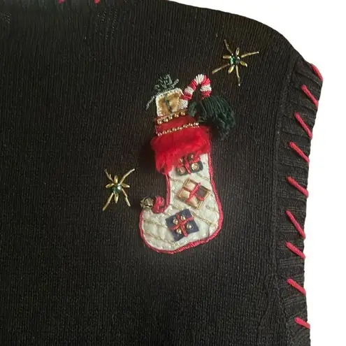 heirloom collectibles  XL Vintage Y2K Black Red Appliqué Christmas Sweater Vest