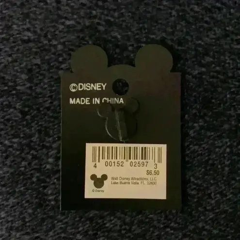 Disney  Cruise Line Castaway Cay Beach Patrol Trading Pin (NWT)