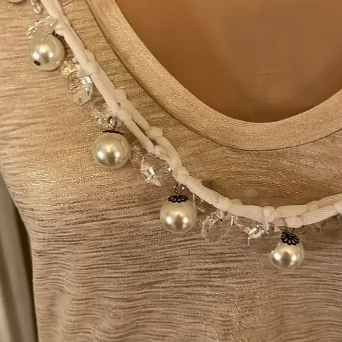 Moda international shimmery T