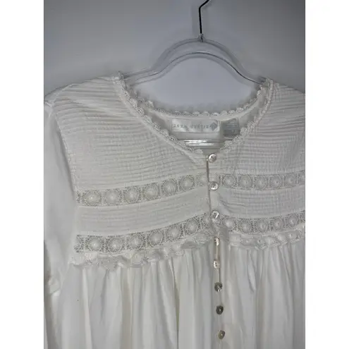 1990s Eileen West White Cotton Lace Pintuck Nightgown Medium