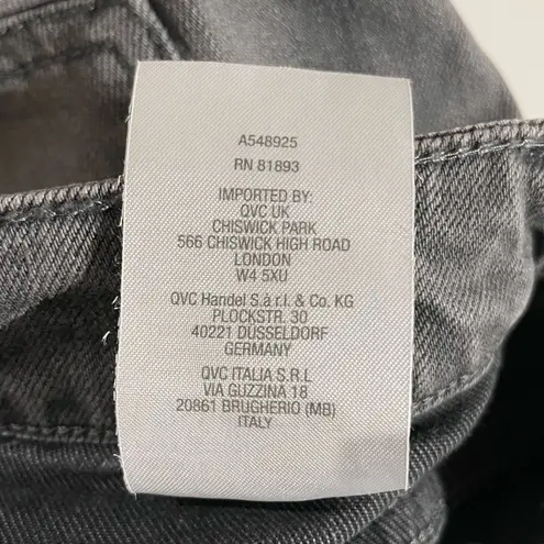 New Girl With Curves Raw Hem Ankle Length Girlfriend Jeans Gray Wash Size 4