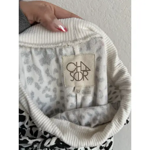 Chaser  Women's XS Leopard Cozy Knit Drawstring Joggers Sweatpants Lounge Cozy thumbnail 9