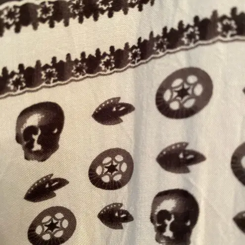 TVIK Swimwear Tribal Skull Design Coverup Romper XS