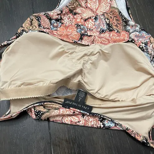 A pea in the pod Maternity Swimsuit Small Multicolor NEW Floral Beach Neutral