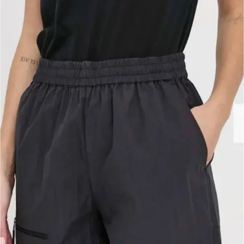 NWT RAINS Woven Black Unisex Shorts Straight Fit Adjustable Waist Zip Pocket XL