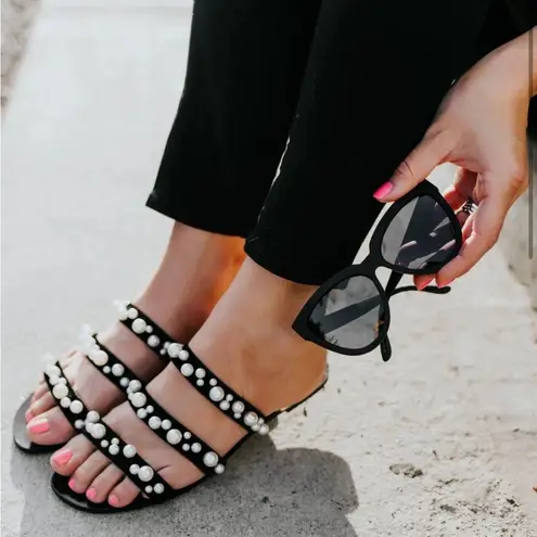 Leith  Black Velvet and Pearl Triple Strap Slide Sandals Size 6.5 - Image 4
