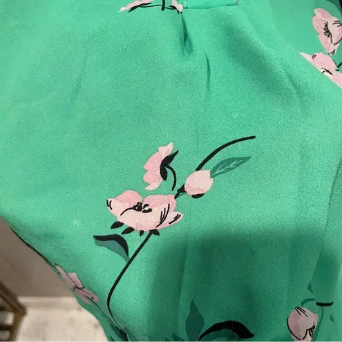 Cute Tahari Woman 1X avocado cherry blossom flowy 3/4 sleeve top v