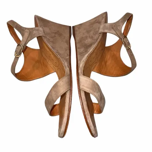 Chie Mihara Brown Suede Anatour Wedge Sandals Shoes size 38.5 Tan