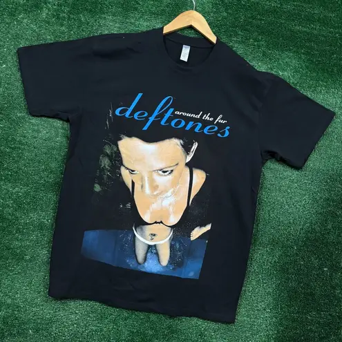 Deftones Around the Fur Nu Metal Band T-Shirt Size Large