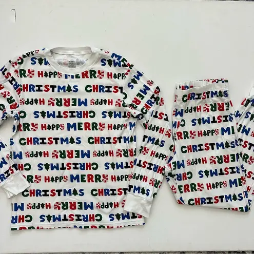 Carter’s Adult Long Sleeve Graphic 2