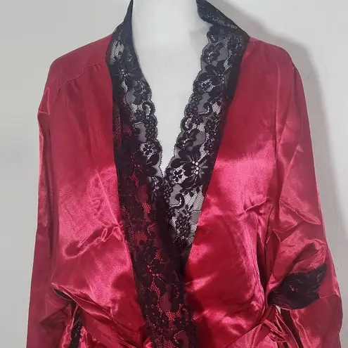 Frederick's of Hollywood Ruby Pink Satin Robe Size 1X NWT Lingerie Shower