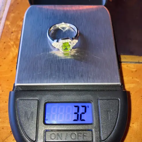 Natural Peridot Sterling Silver Ring Size 7