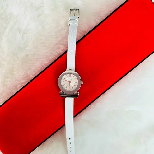 Salvatore Ferragamo Authentic watch💖