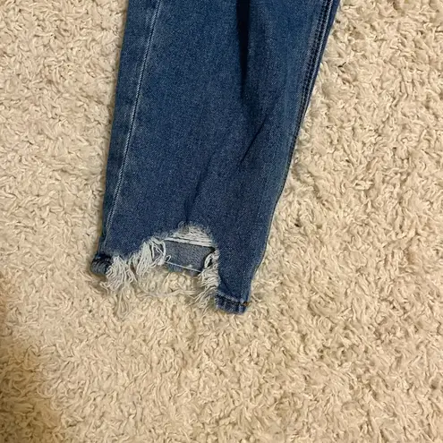 American Eagle  mom jeans size 6 regular