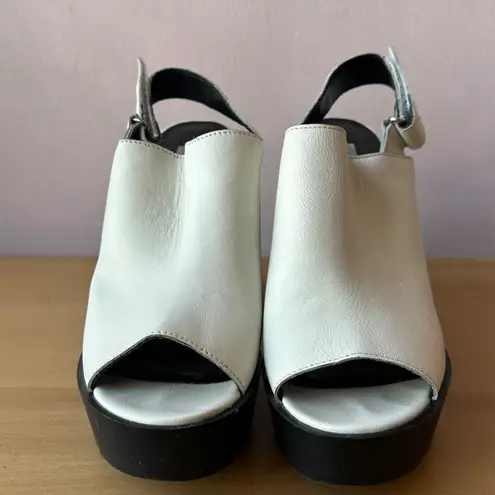 Steve Madden White and Black Heeled Sandals