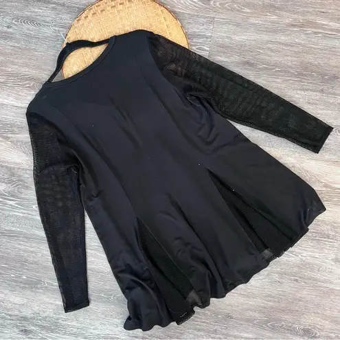 The Comfy  USA black mesh panel tunic blouse