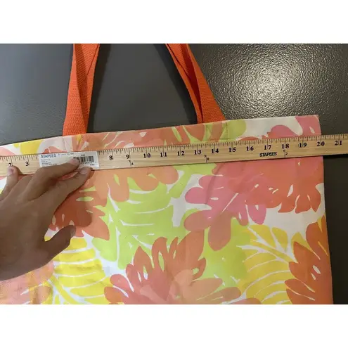 La Blanca Tote Bag Womens One Size Orange Pink Yellow Tropical Leaf Beach Purse