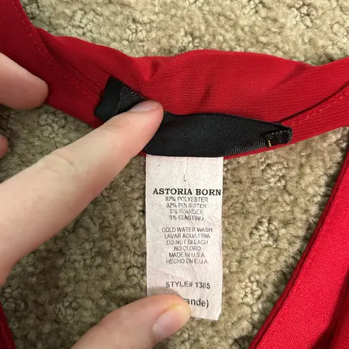 Astoria Born Women’s Large Red 3/4 Sleeve Key Hole Neck Mini Dress