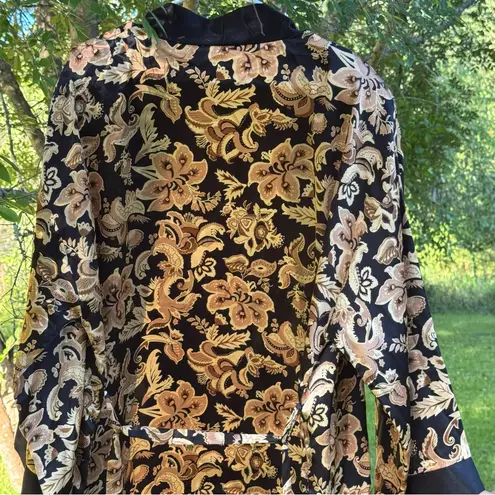 Adonna Vintage Floral Kimono Robe in Black and Gold Large 16/18