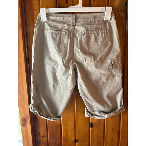 DKNY JEANS Womens Beige Cargo Capri Shorts Size 6 Tan