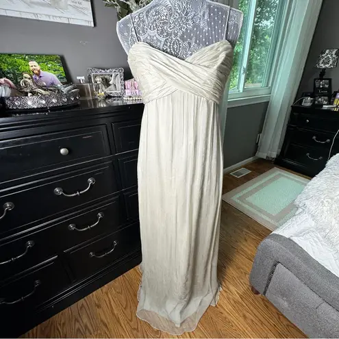 Amsale 100% Silk Empire Waist Maxi Dress Beige Wedding Guest 2 – Quiet Luxury