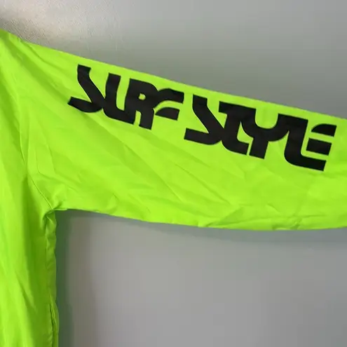Vintage Surf Style Pullover Quarter Zip Windbreaker Neon Green Black Size Large Yellow