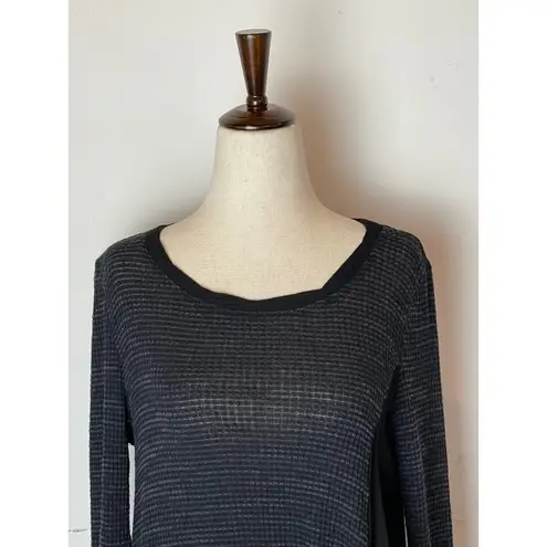 Everleigh Black And Gray Textured Knit Long Sleeve Twist Front Pullover Top S